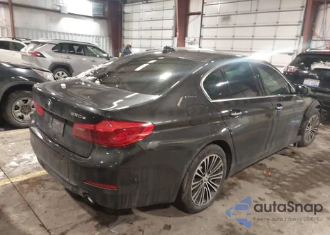 2018 BMW 530E xDrive Iperformance z USA, uszkodzony, nr VIN WBAJB1C56JB085019